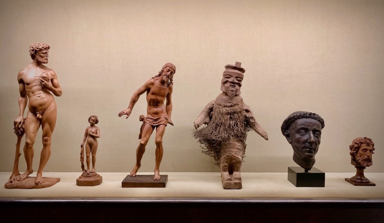 Wes Anderson, Juman Malouf “Spitzmaus Mummy in a Coffin and Other Treasures”, Kunsthistorisches Museum, Vienna